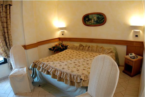 Hotel Pace San Giovanni Rotondo Pokój zdjęcie